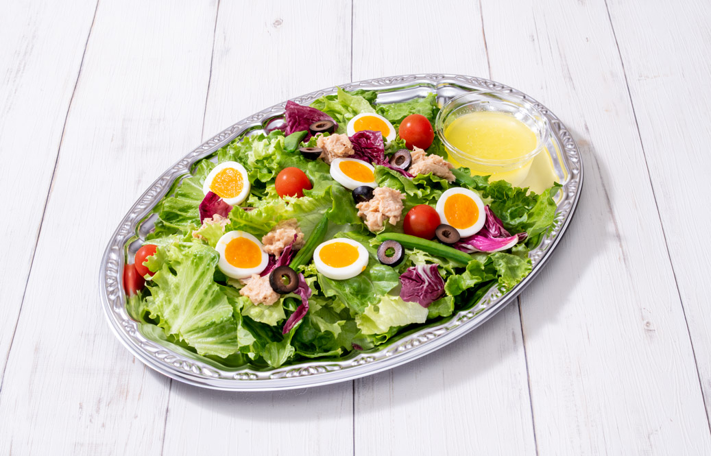 レモン風味でさっぱり!ニース風サラダ