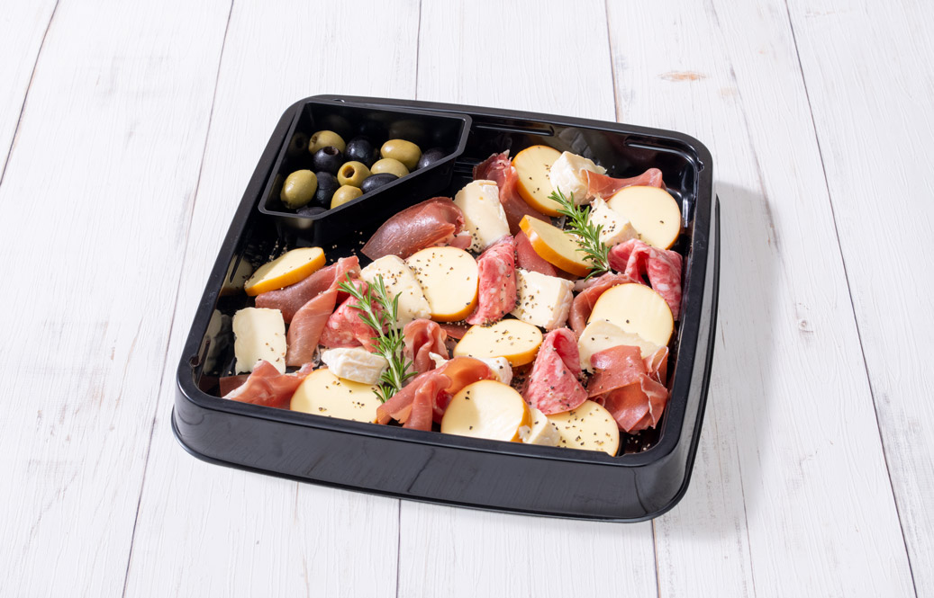 2種チーズと生ハムサラミの盛り合わせ 