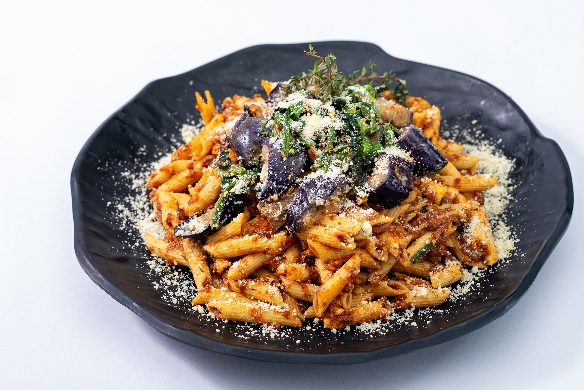 茄子とほうれん草のミートソースペンネ