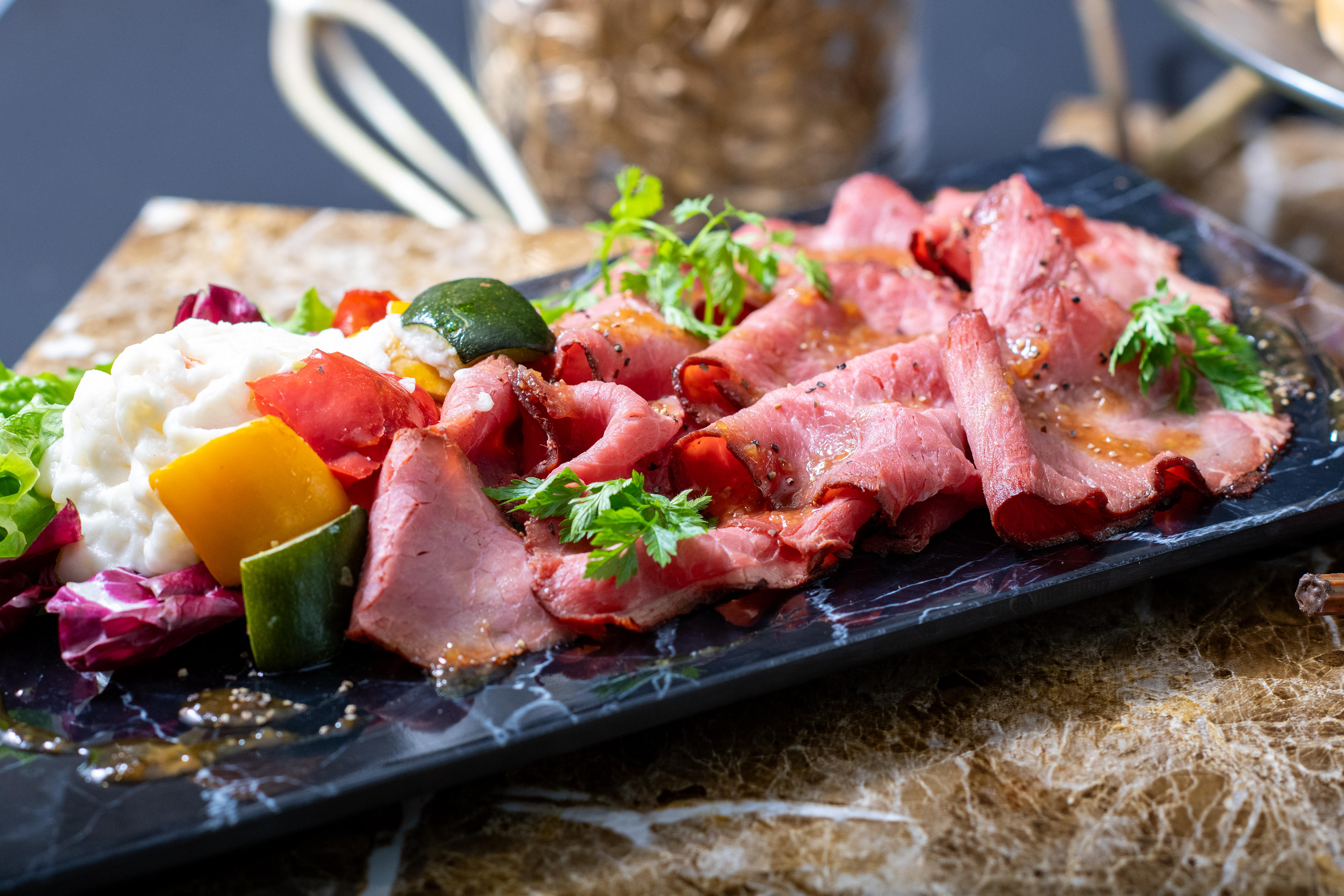 しっとりやわらか特製ローストビーフ